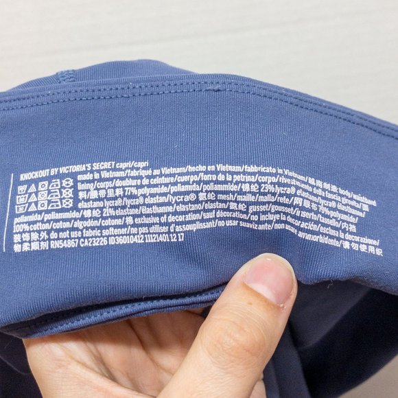 Victoria's Secret L Knockout Legging Capri Purple - Picture 6 of 7